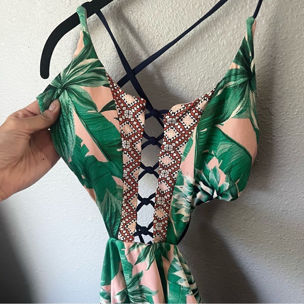 Sperry Tropical Print One Piece Swimsuit - Picture 10 of 10